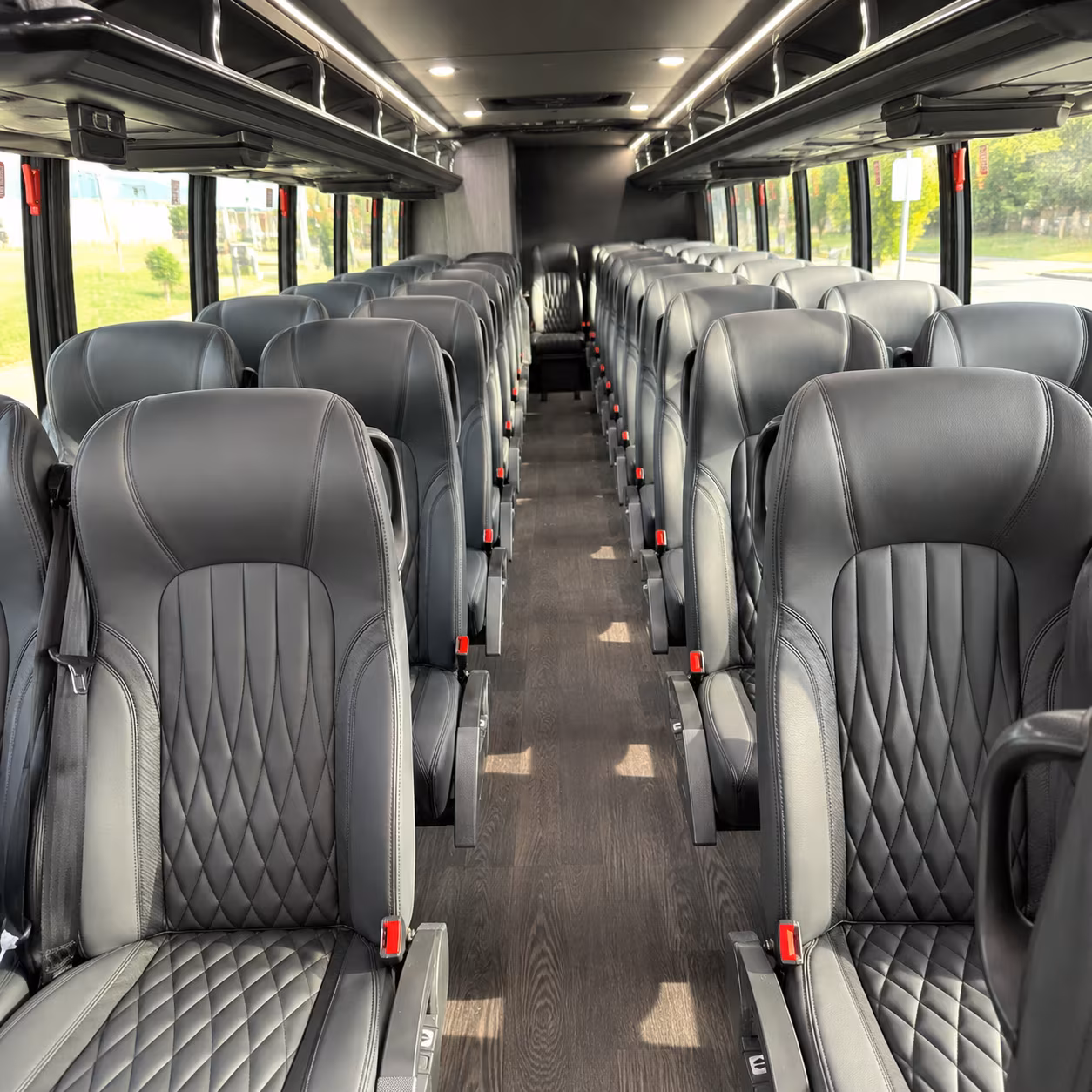 minibus and charter bus rentals to mariners games at t mobile park